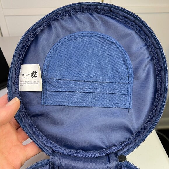 Skylanders Spyros Adventure Themed Round Storage Case With Zipper Closure - Picture 3 of 9